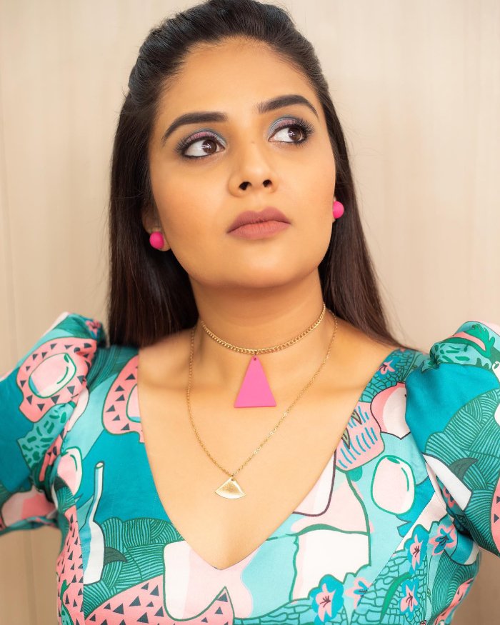 sreemukhi_teluguvox 3